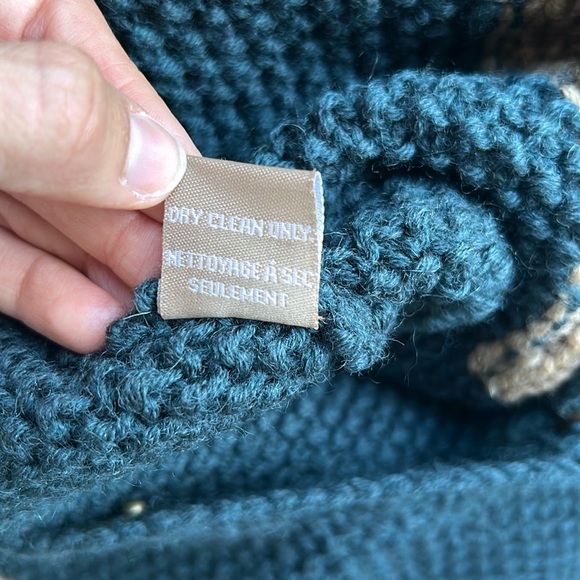 Alexander McQueen brand new without tags sweater 100% soft wool, never used‼️ - Picture 7 of 10